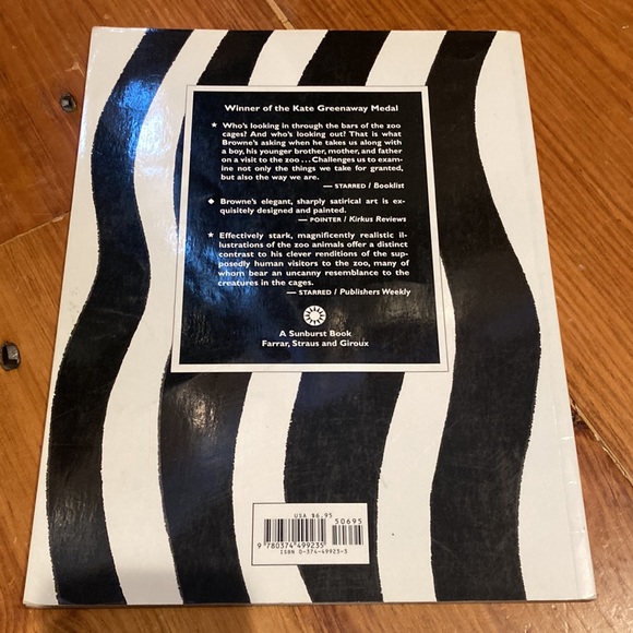 ZOO by Anthony Browne SC Book Illustrated Witty Animal Behavior (Out of Print) - Picture 2 of 5